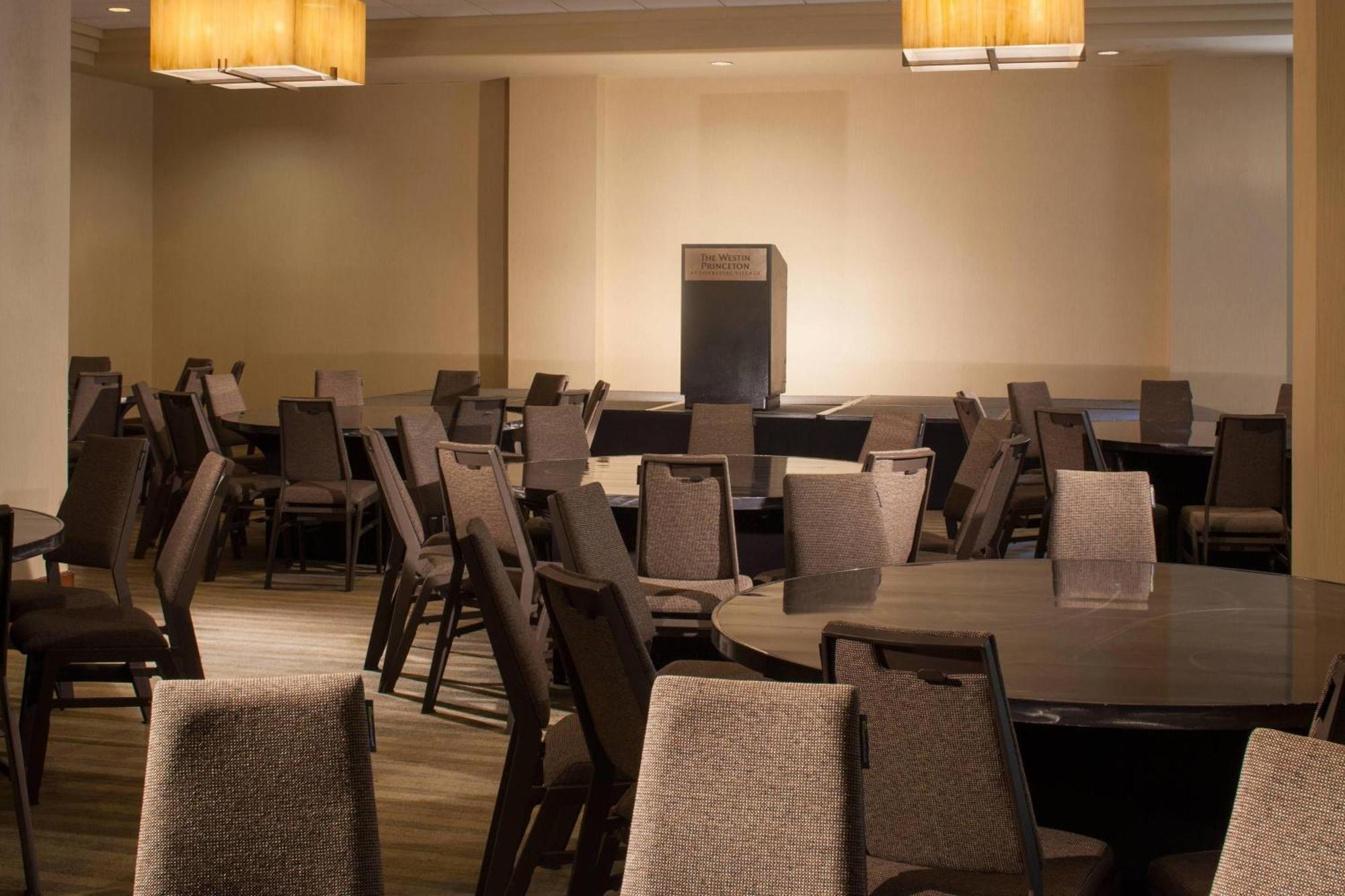 Hotel The Westin At Forrestal Village